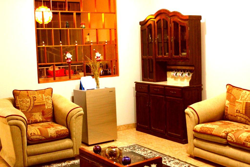 Taytaypa Rooms & Apartments Lima Airport Exteriör bild