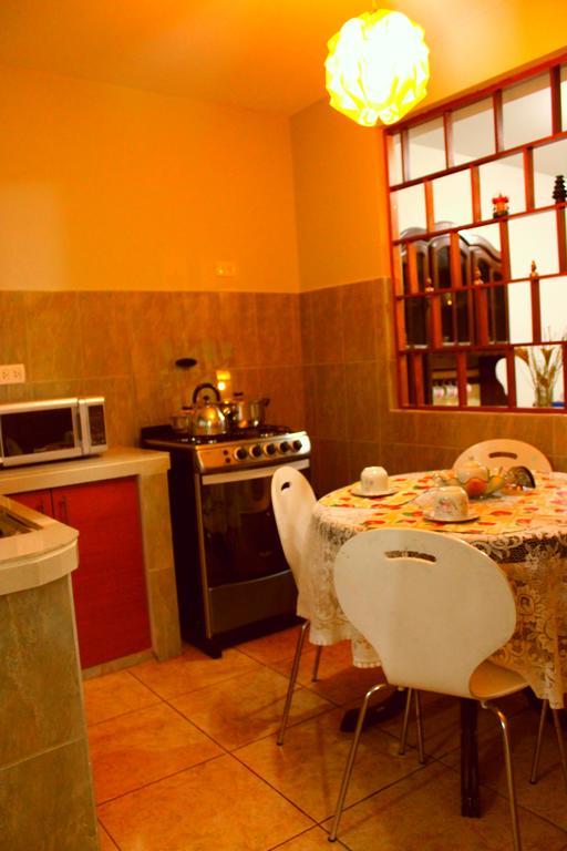 Taytaypa Rooms & Apartments Lima Airport Exteriör bild