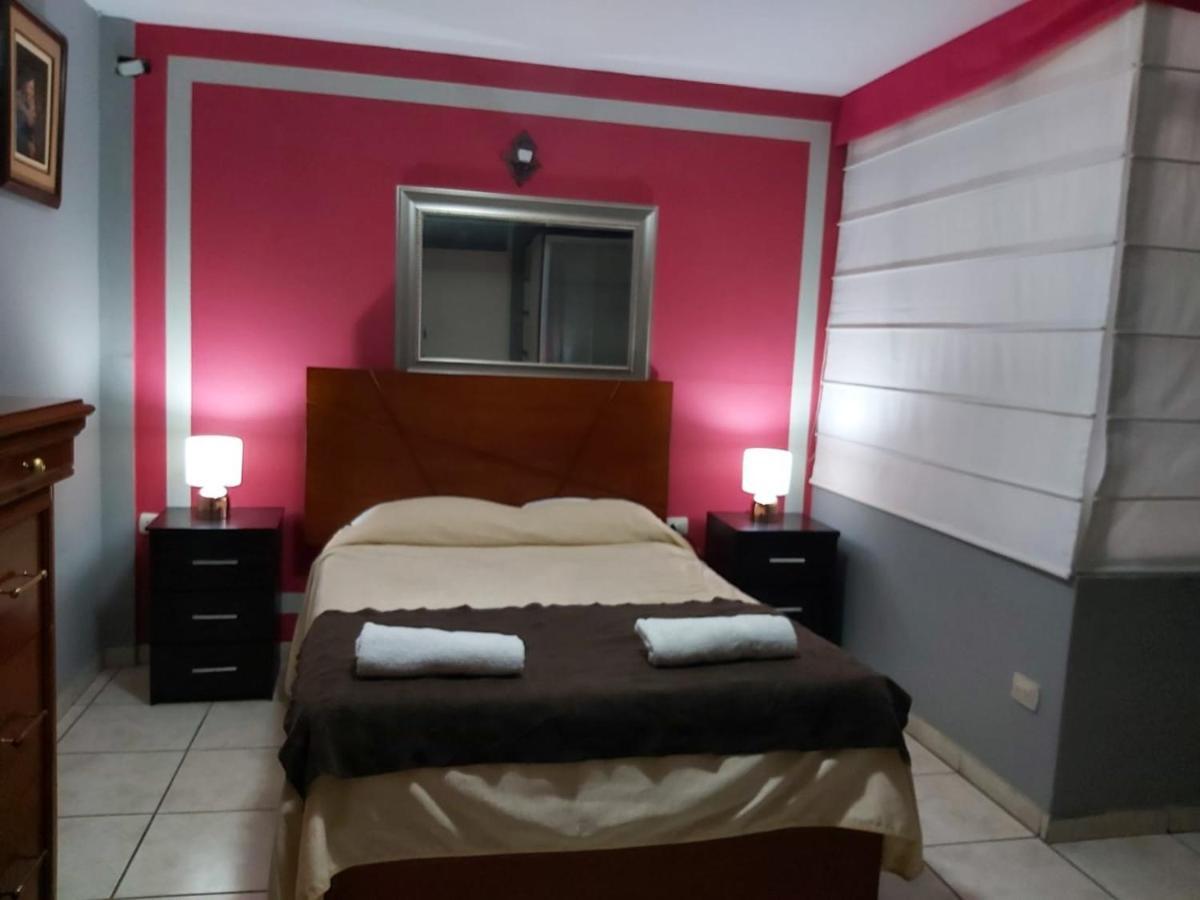 Taytaypa Rooms & Apartments Lima Airport Exteriör bild